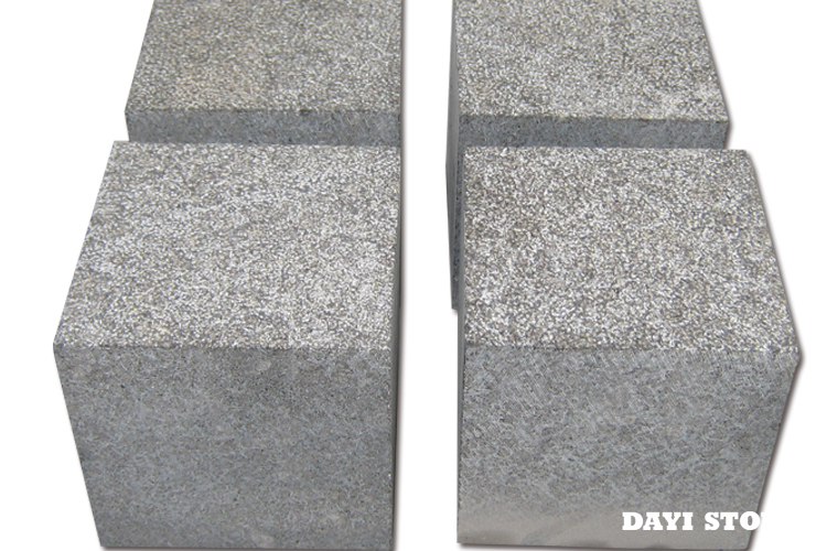 Cubes Black Basalt G684 Top Bushhhammered other sides sawn 10x10x10cm - Dayi Stone